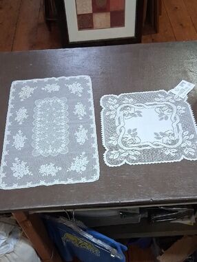 (E)‎ Heritage Lace table centerpiece mats, or plant protectors, ecru color
